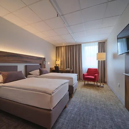 Western Prisma Hotel 3*