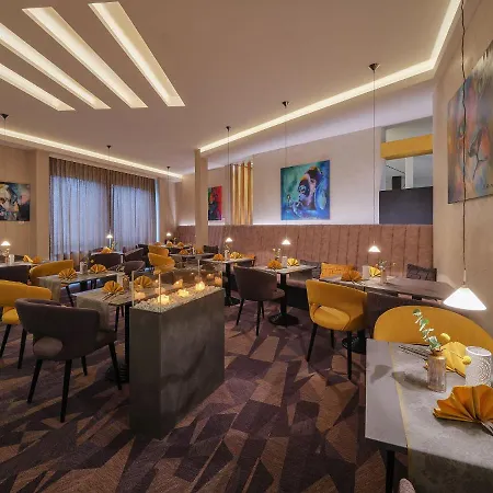 Отель Western Prisma 3*