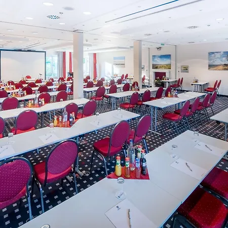 Western Prisma 3* Ноймюнстер